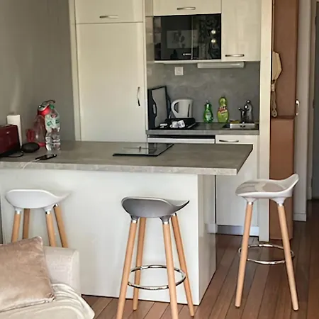 Charming 20 M From The In דירה ארסשון